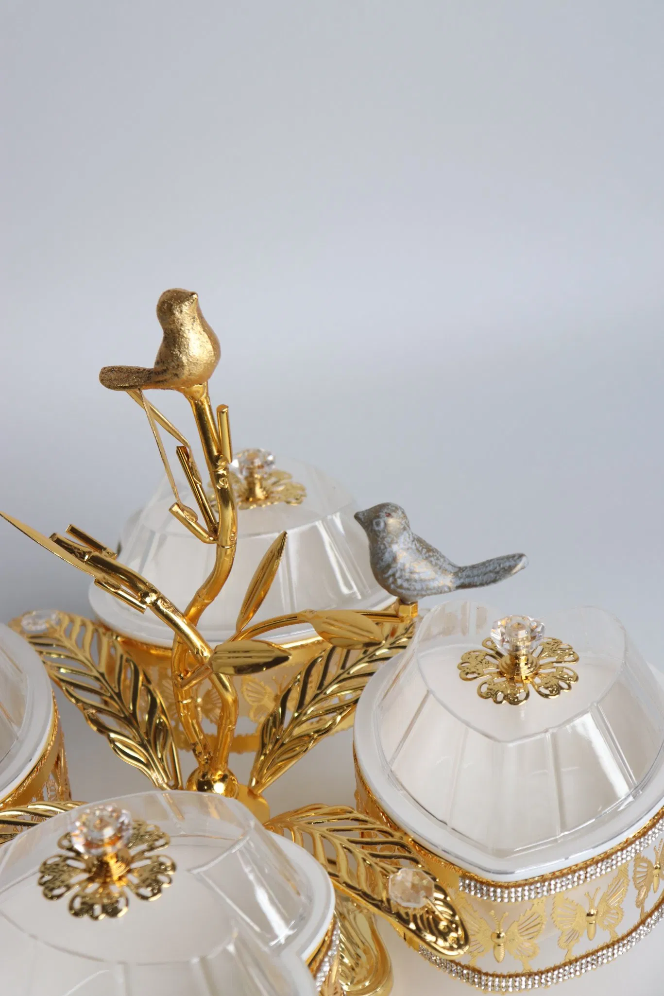 Living Room Storage Food Container, Sugar Jar with Lid, Plastic Jar with Gold-Plated Iron Set