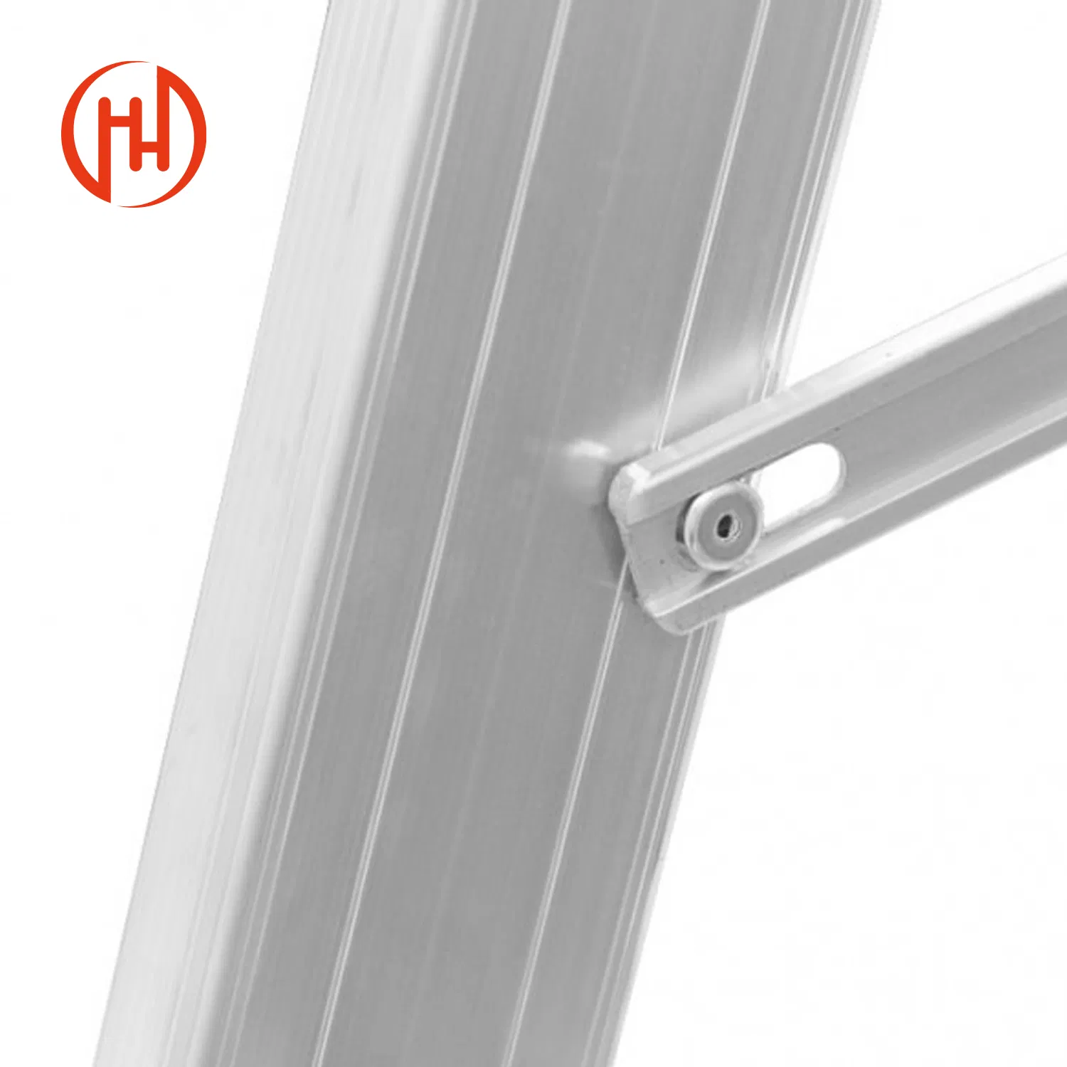 There Are Seatbelts for Home Use on Aluminum Ladders