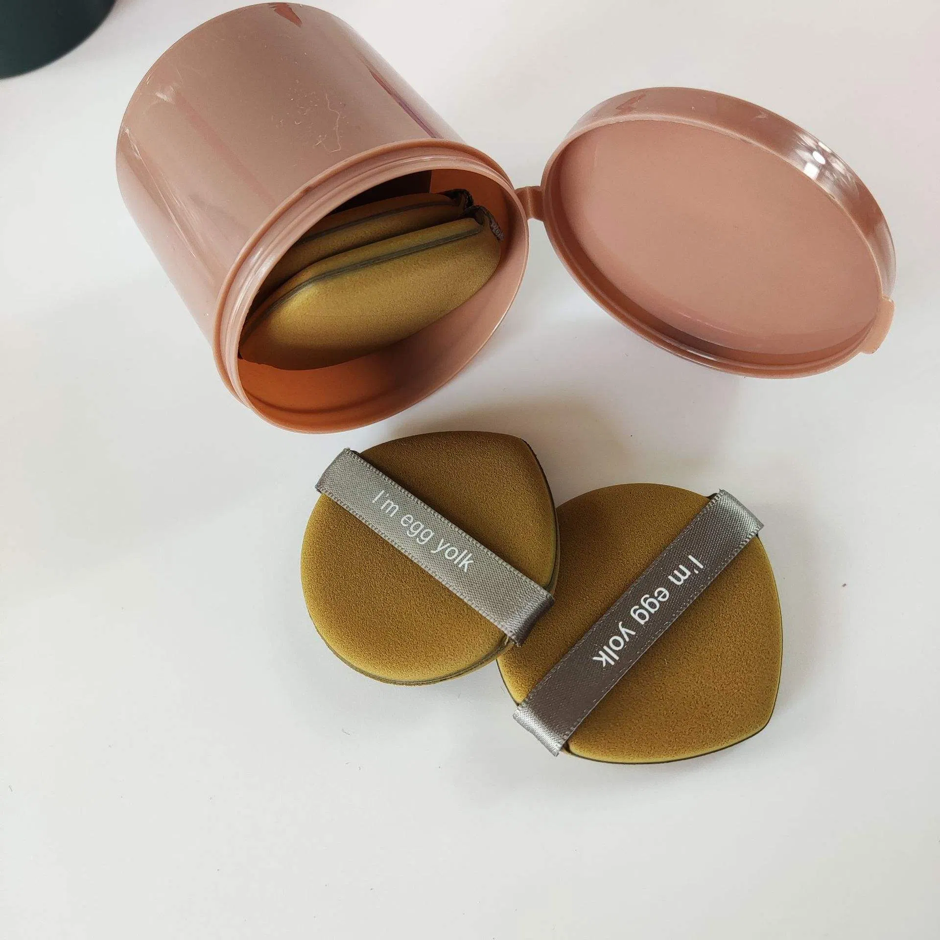 New Arrival Onge Makeup Remover Loose Powder Shimmer Puff Triangle Powder Puff