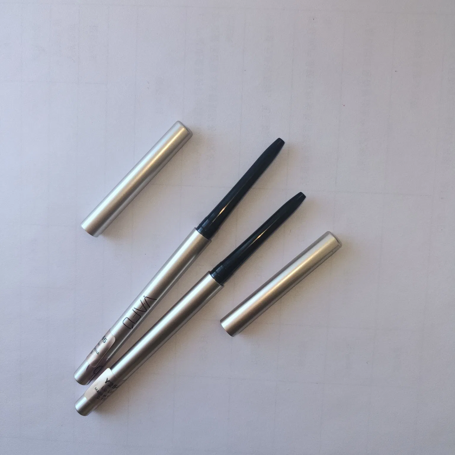 Premium Smooth Application Lip Liner Infused with Natural Ingredients