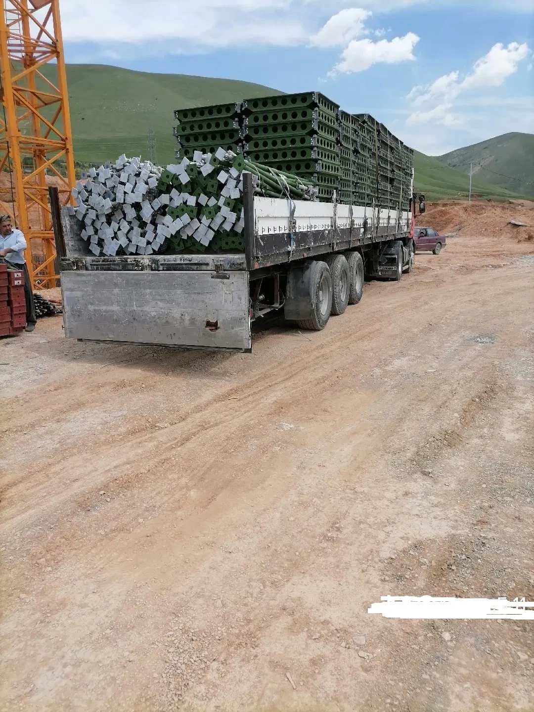 Flexible Slab Formwork with Expert Support for Apartment Construction Projects