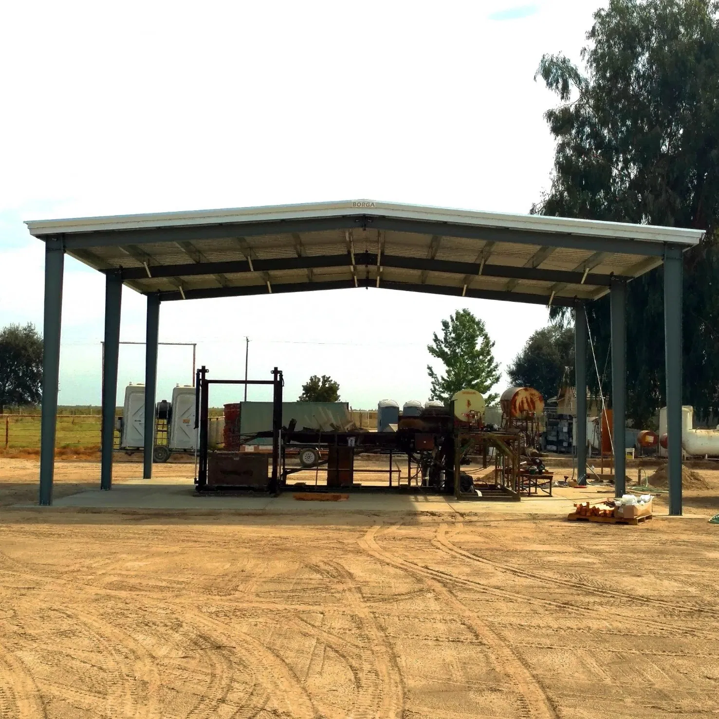 1000 Sq. M Customized Design Clear Span Insulation Sandwich Panel Prefab H-Beam Prefabricated Light Steel Structure Frame Industrial Metal Storage Shed
