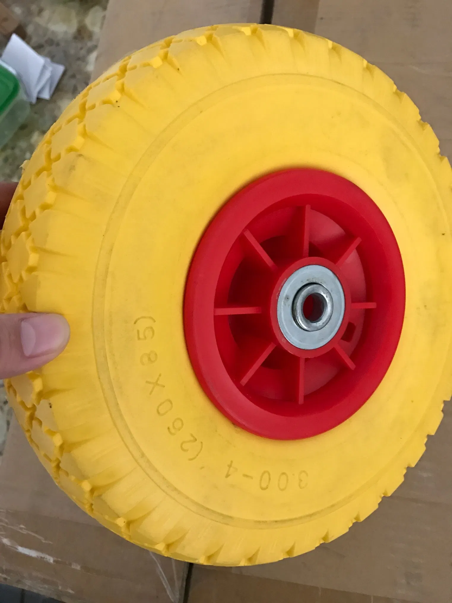 Колесо PU 300-4 с пластиковым ободом для тележек