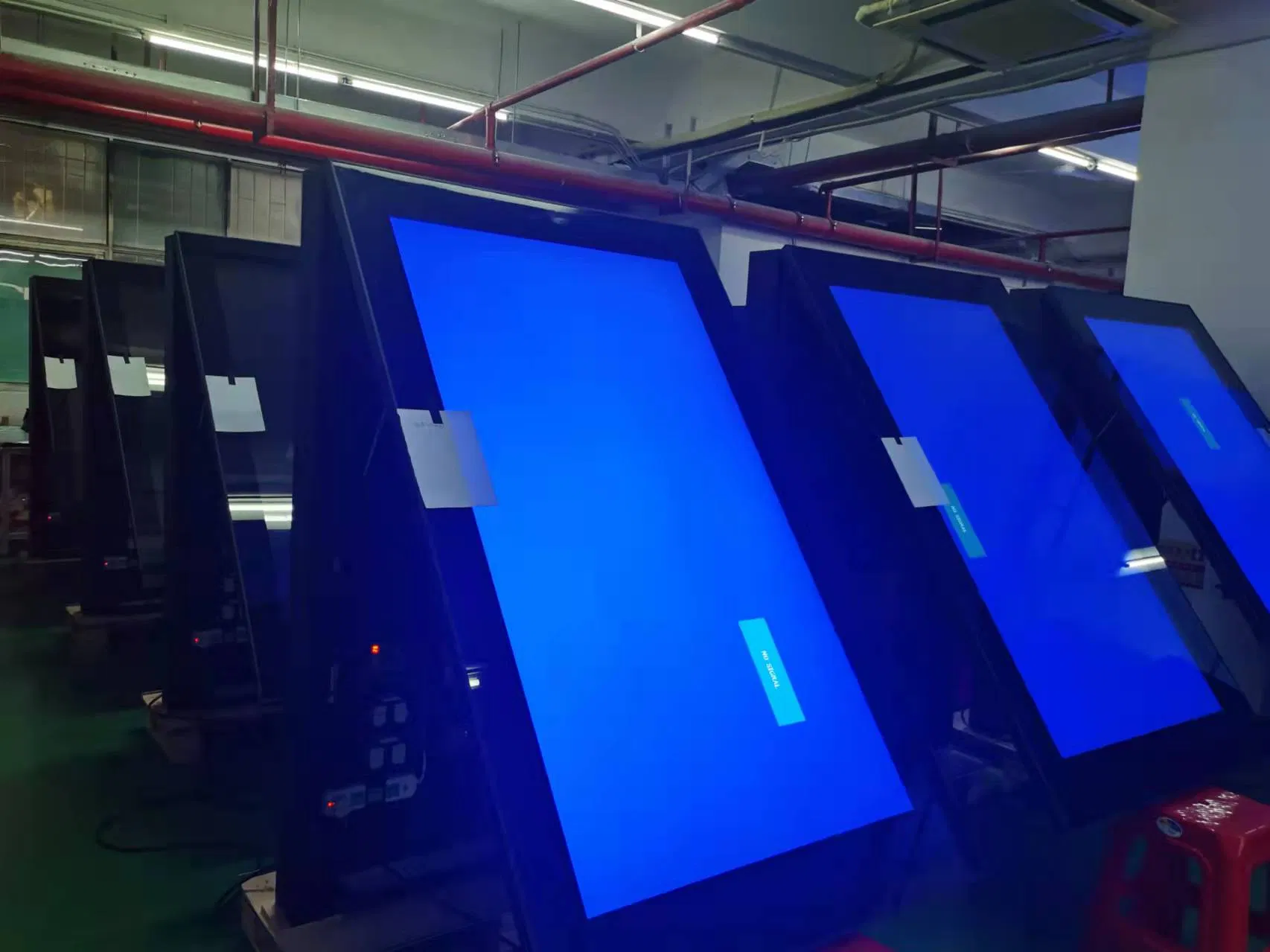 Outdoor Floor Standing 3000nits LCD Digital Signage Totem Interactive Kiosk