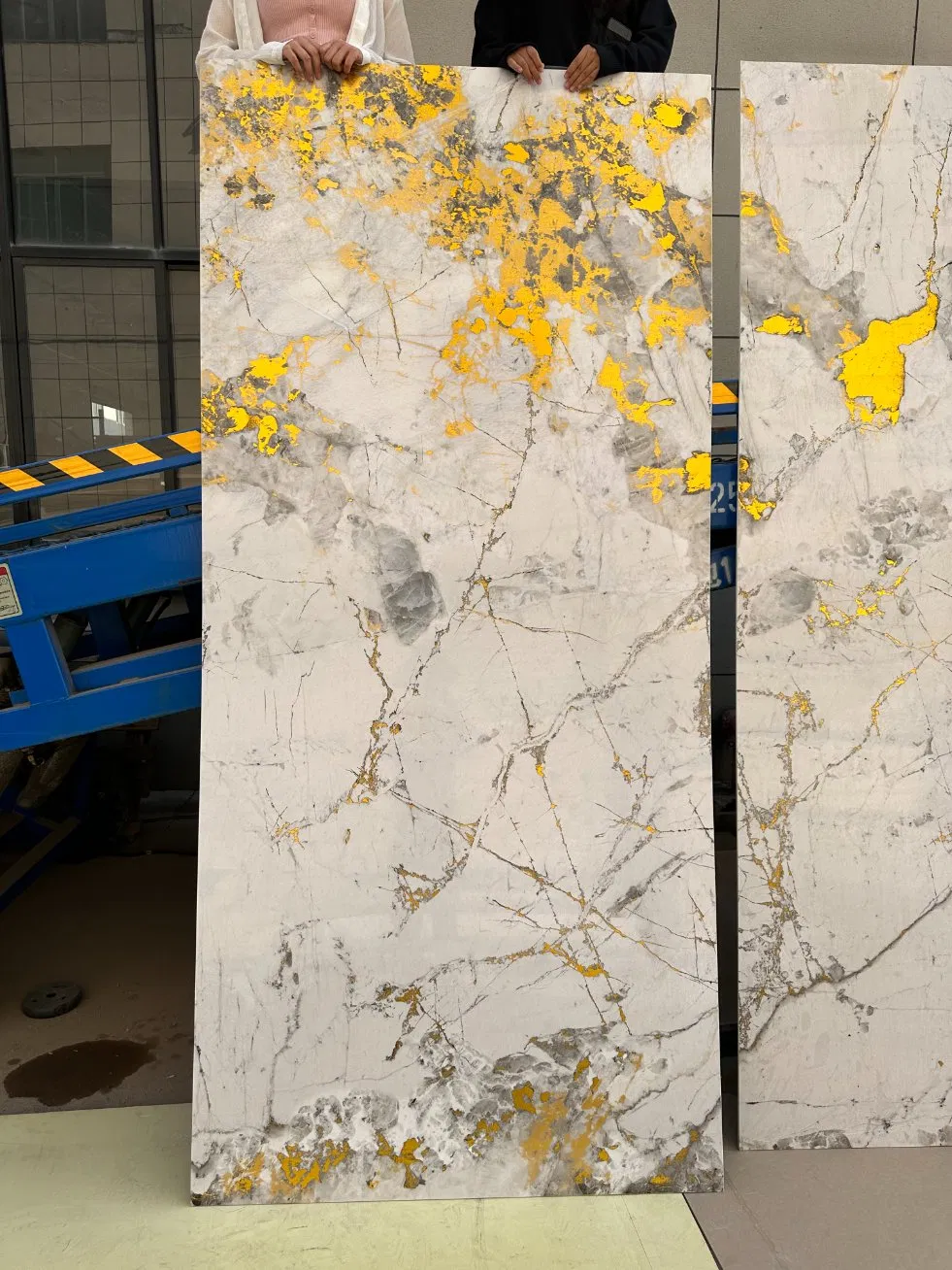 High Glossy Wood Veneer White Laminated 3D UV Board