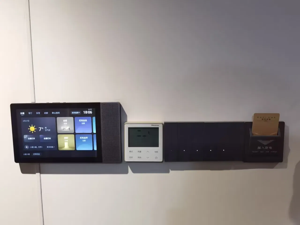 Customizable Interior Decoration and Overall Size of The Capsule House