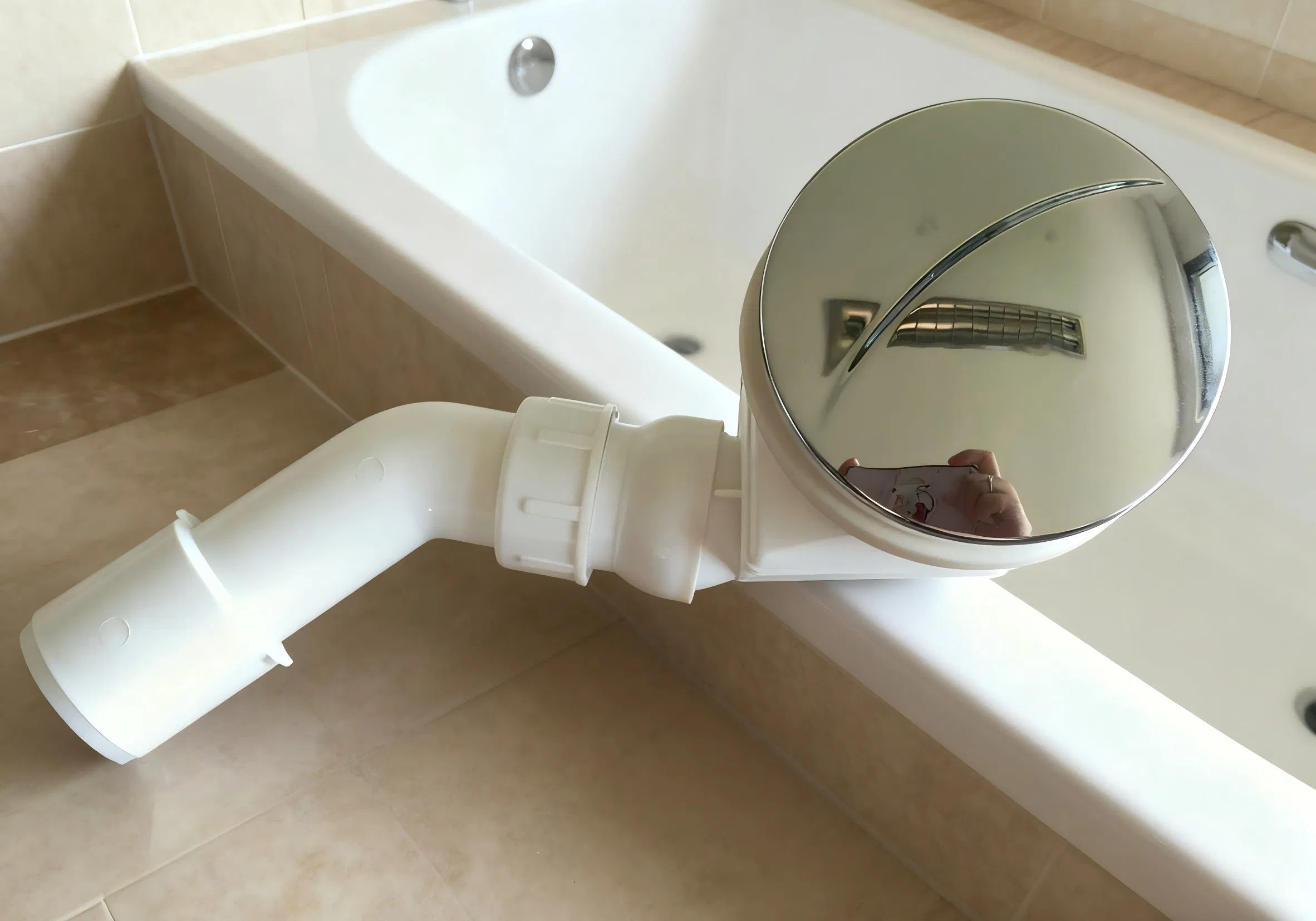 Поворотный пластиковый слив для пола