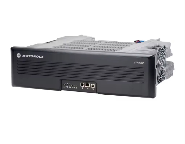 Радиостанция MTR3000 VHF/UHF, 200 каналов, дальность >30 км