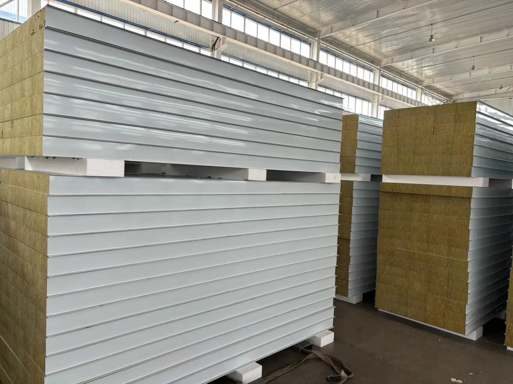 Medical Food Workshop Mechanism Rock Wool Purification Board Color Steel Sandwich Panel