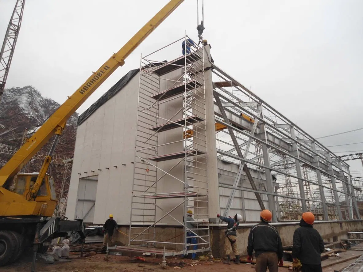 Popular Prefabricated Light Structural Steel Fabrication Farm Building