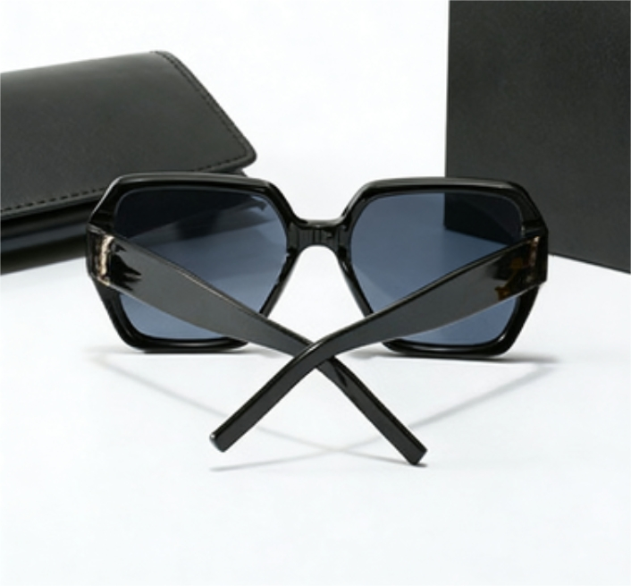 Fashion Sunglasses for Women and Men Trendy Square Shades New UV400 Sun Glasses