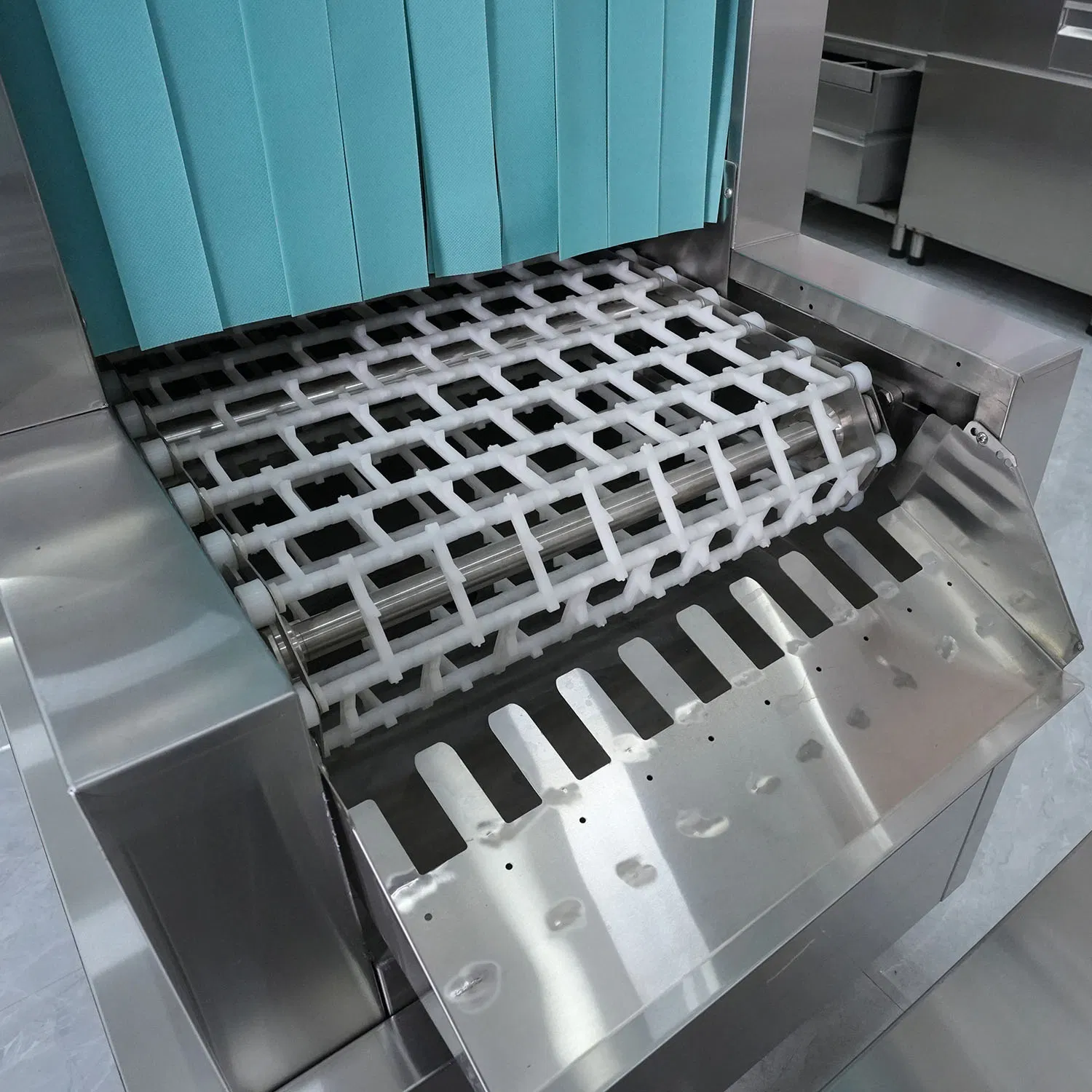 Multi-Functional Long Line Dishwasher Channel Type for Hotels and Restaurants