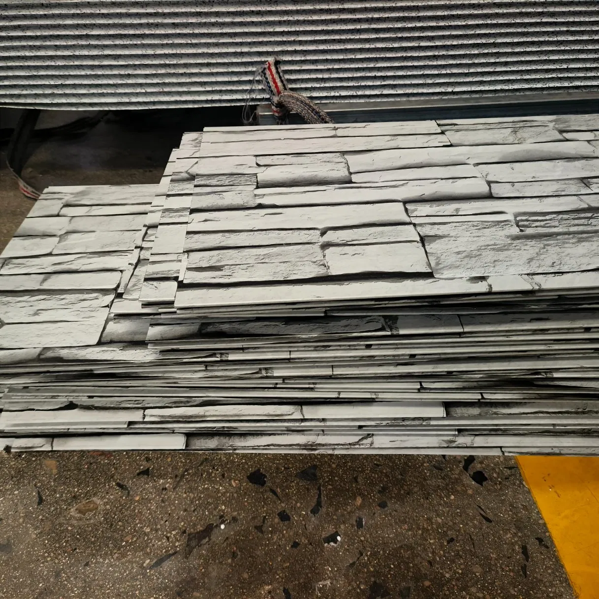 Wood Color Insulation Panel Exterior Metal Carved PU Sandwich Panel Board Outdoor Wall Cladding