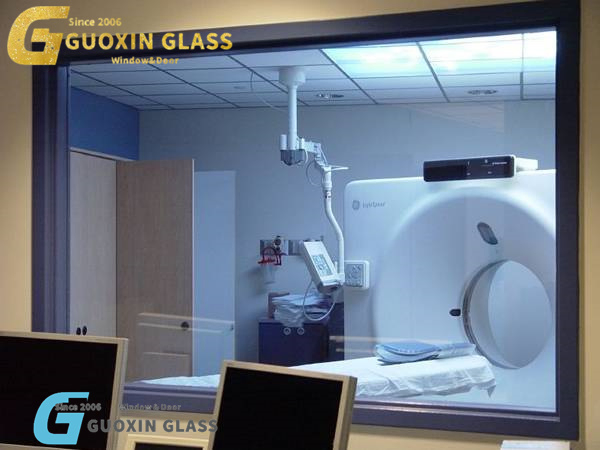 Premium Customized Lead Glass for Effective Electromagnetic Shielding Solutions