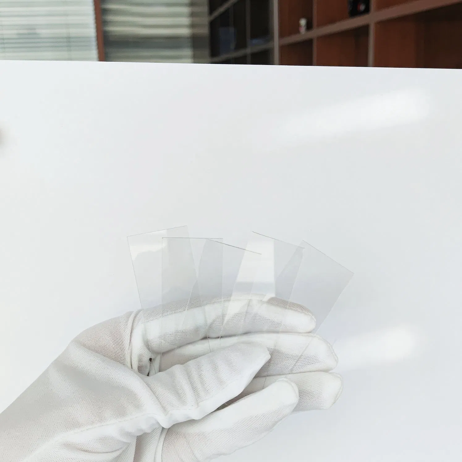 High-End High Aluminium Ultra Clear Float Glass for Laboratory/Microscope Slide