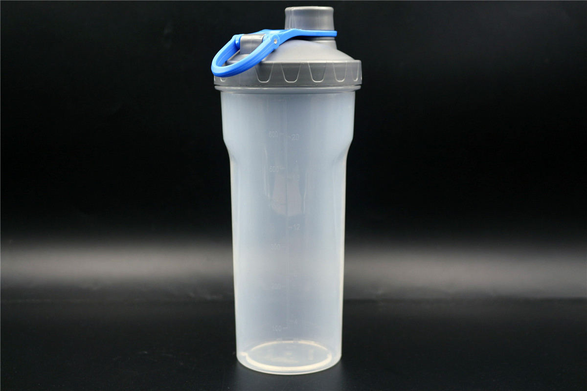 700ml sports protein shaker drinking water bottle with strainer for fitness