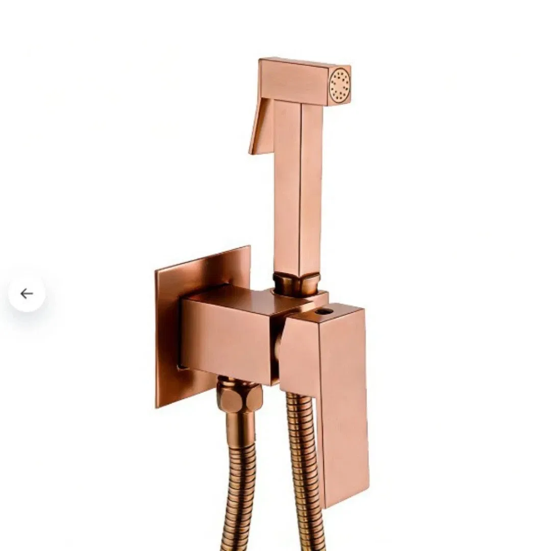 Хромированный смеситель для биде с подъемным механизмом