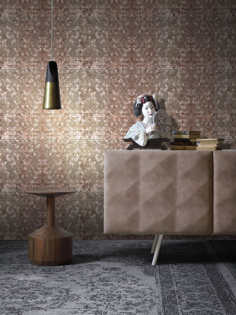 Металлическая мозаика матовая треугольная золотая