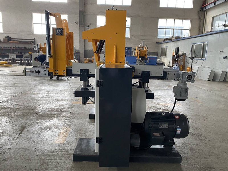 Станок ленточнопильный горизонтальный