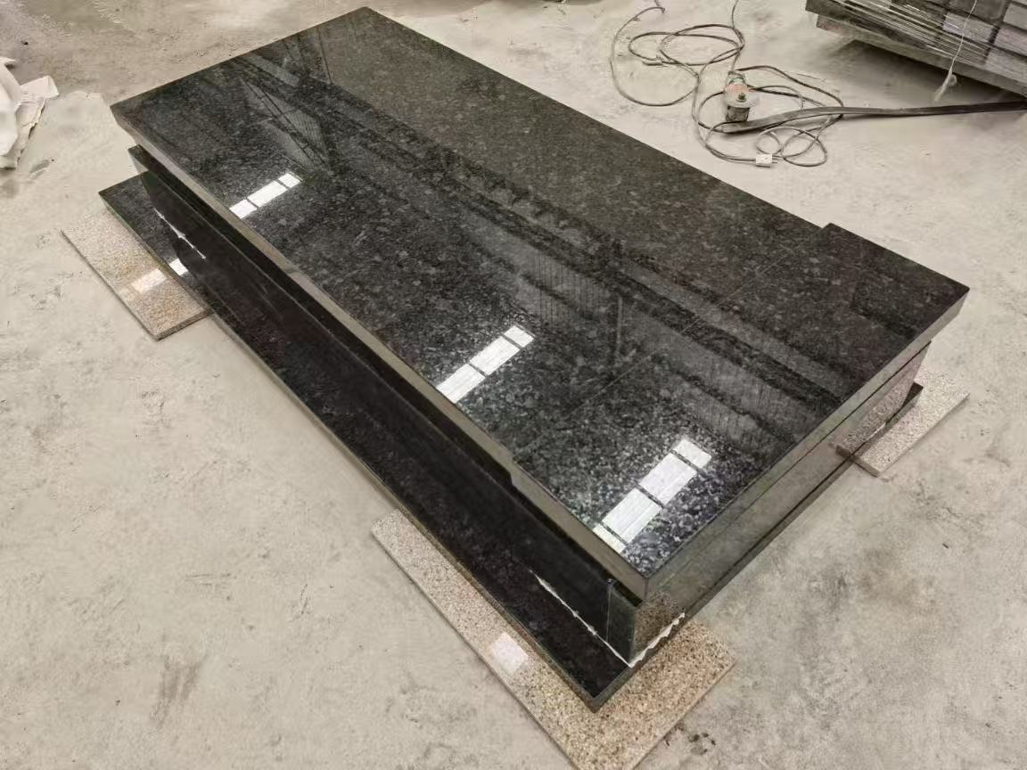 Polished Angola Black Simple Granite Gravestone/Tombstone