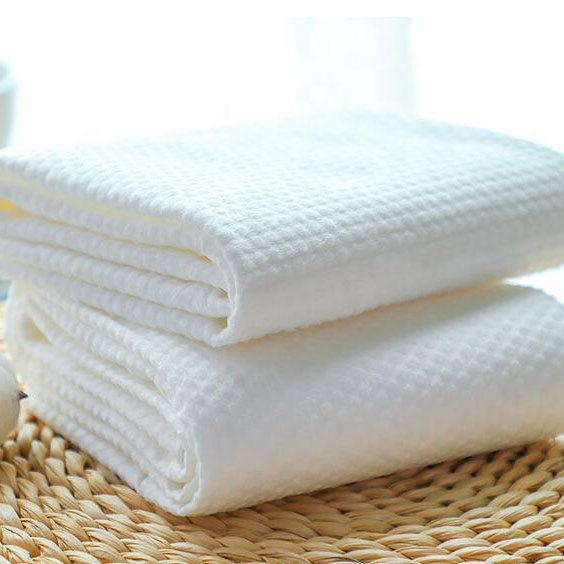 Disposable Spunlace Nonwoven Travel Bath Towel Dry Hair Towel