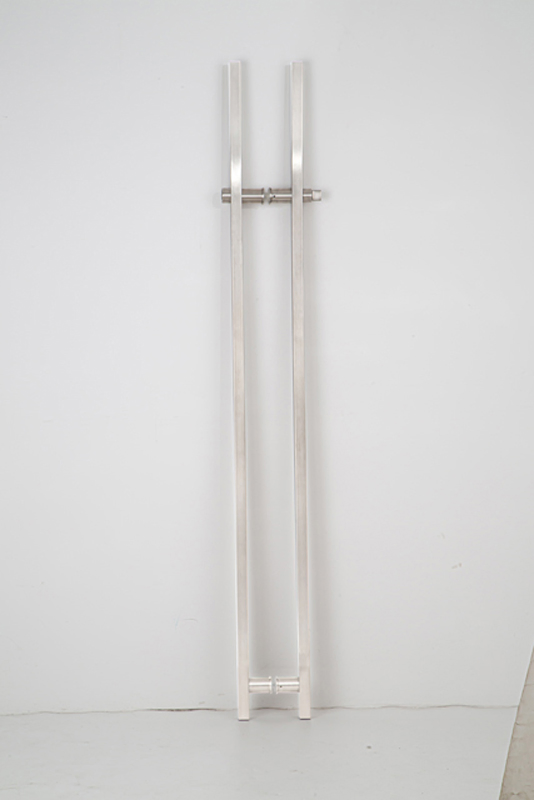 European Hot Selling Stainless Steel Glass Door Pull Handle with Lock Wholesale and Manufacturer