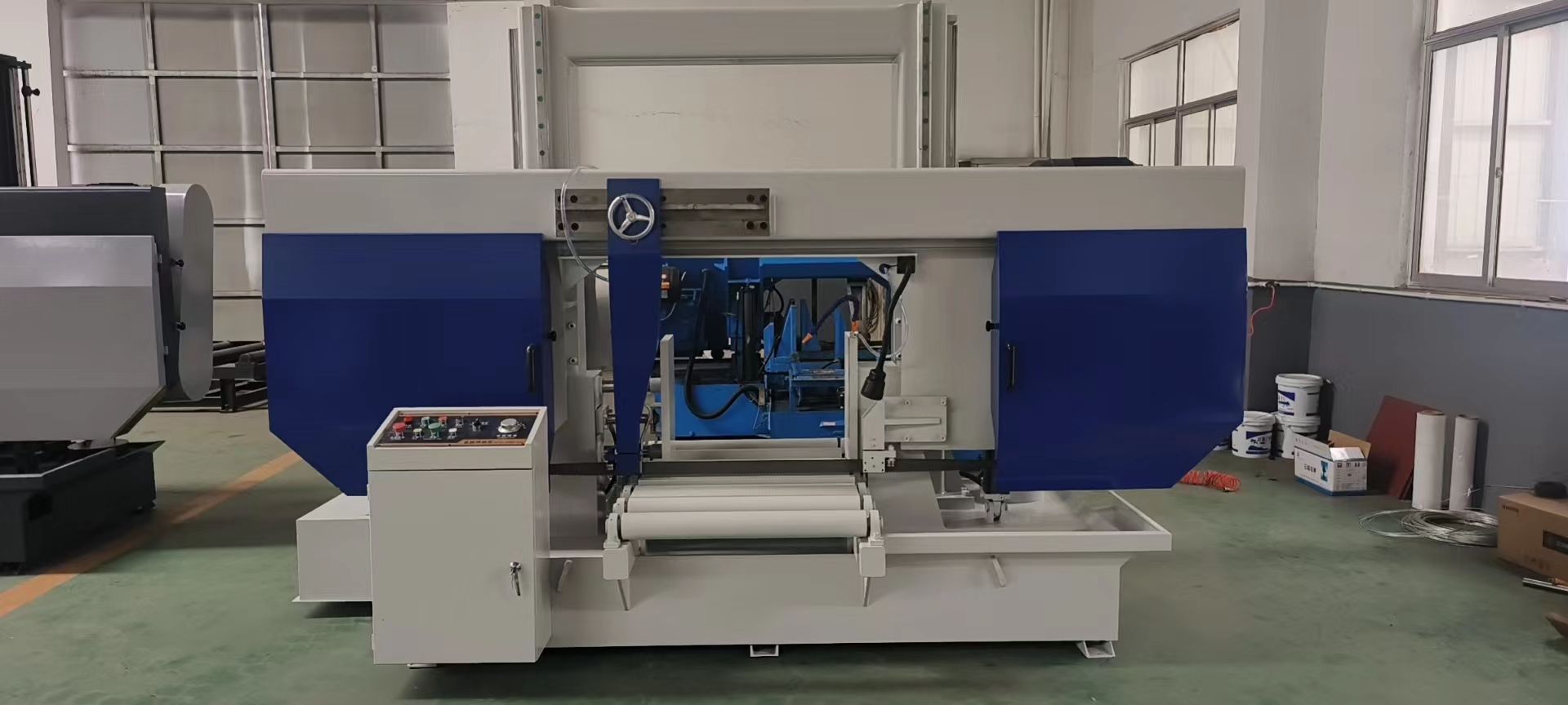 Станок ленточнопильный по металлу