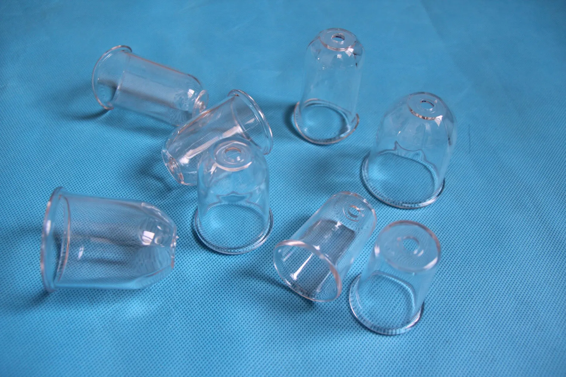 Custom Molded Polyethylene Plastic End Caps with Tapped Hole for Aluminium Extrusion