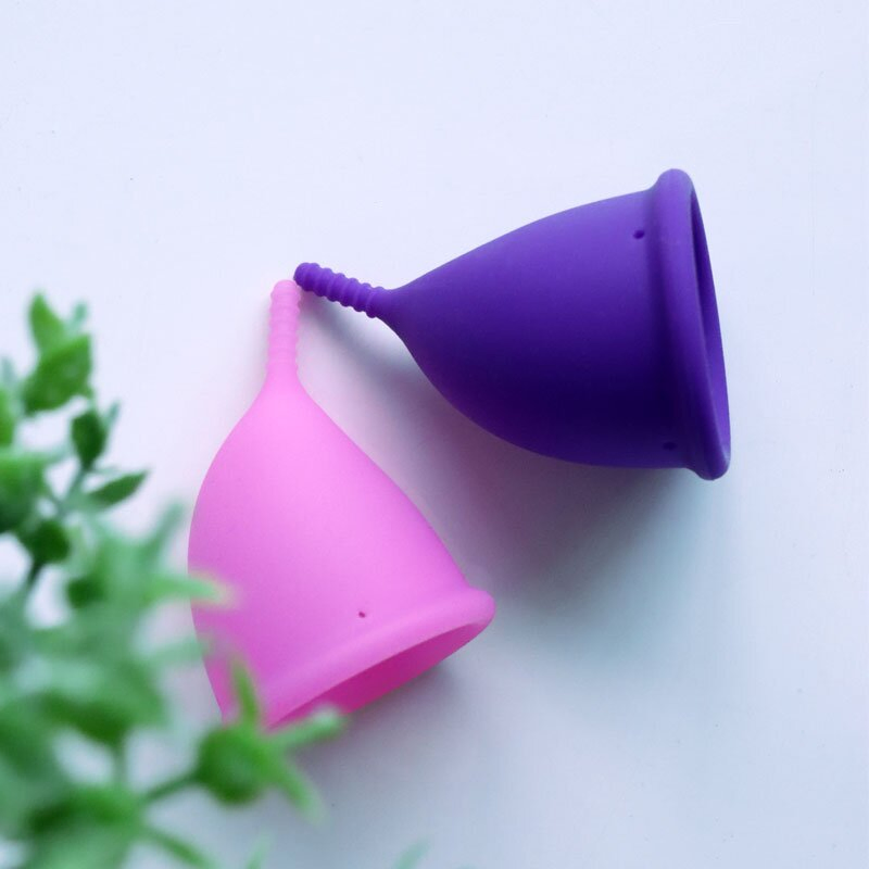 Menstrual Cup with Sterilizing Case BPA-Free Easy to Clean Medical Grade Silicone Period Cup for Daily Use