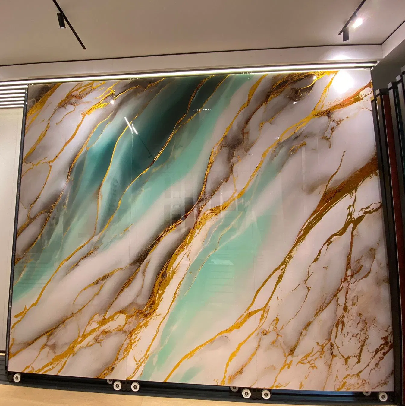 Hot Selling High Glossy Golden Gilded Marble Bamboo Charcoal WPC Wall Panel