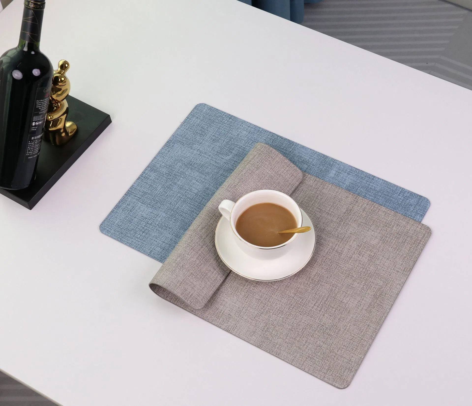 Customized Leather Felt Mats Square Thermal Insulation Placemats Coasters for Kitchen Bar Environmental Protection Wedding Table