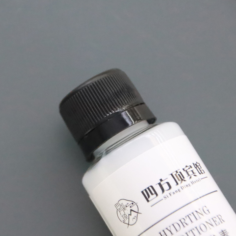 Travel-Size Shampoo Affordable Private Label, Small Batch Orders