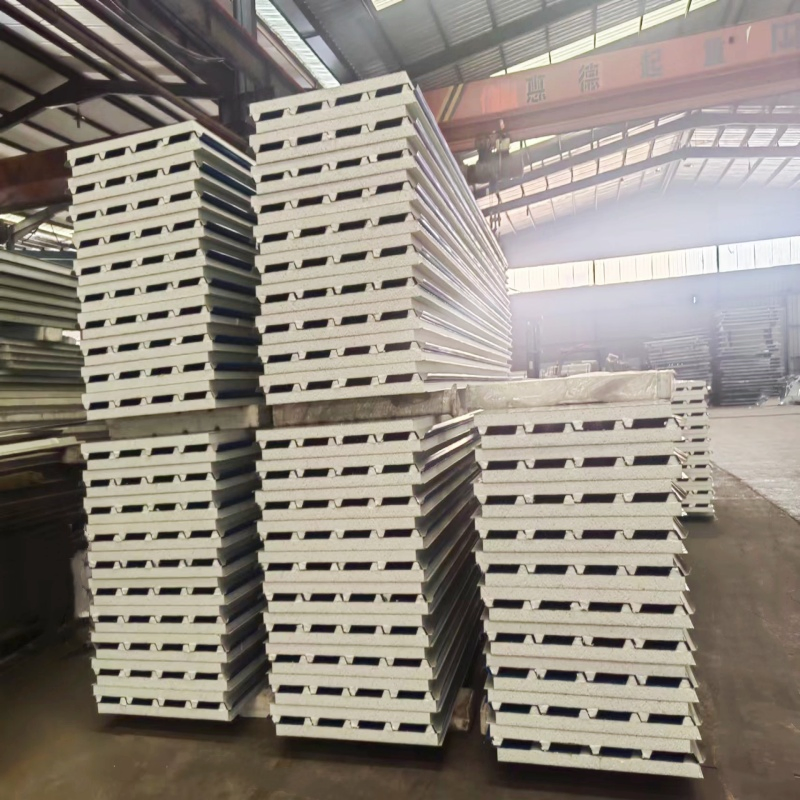 PU/PIR/EPS/Rockwool Low Cost Insulation Fire Proof Wall/Roof Composite Sandwich Panel Building Material