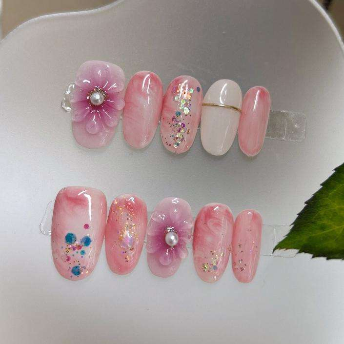 Hot Selling 100% Hand-Painted Ice Flower High Quality Fashionable False Nails Set with Glue Reusable Certified Wholesale