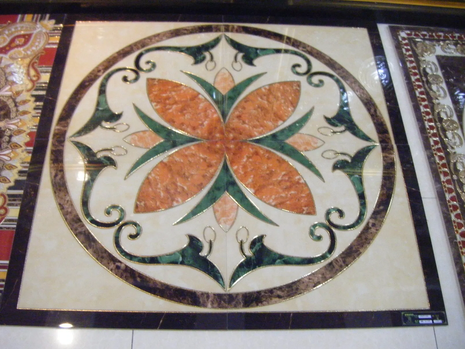 Полированная керамогранитная плитка Golden Living Room