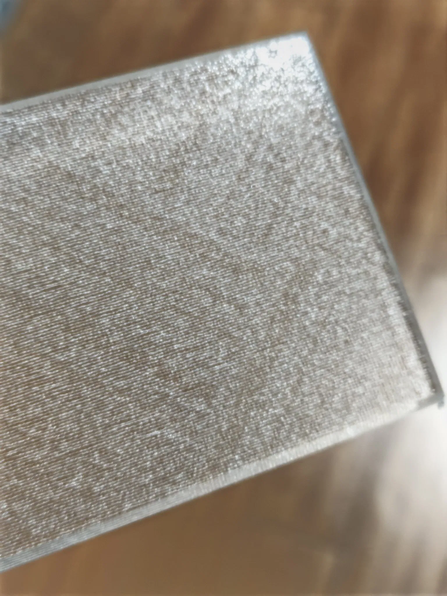 High-Quality Laminated Glass Panels for Architecture and Design