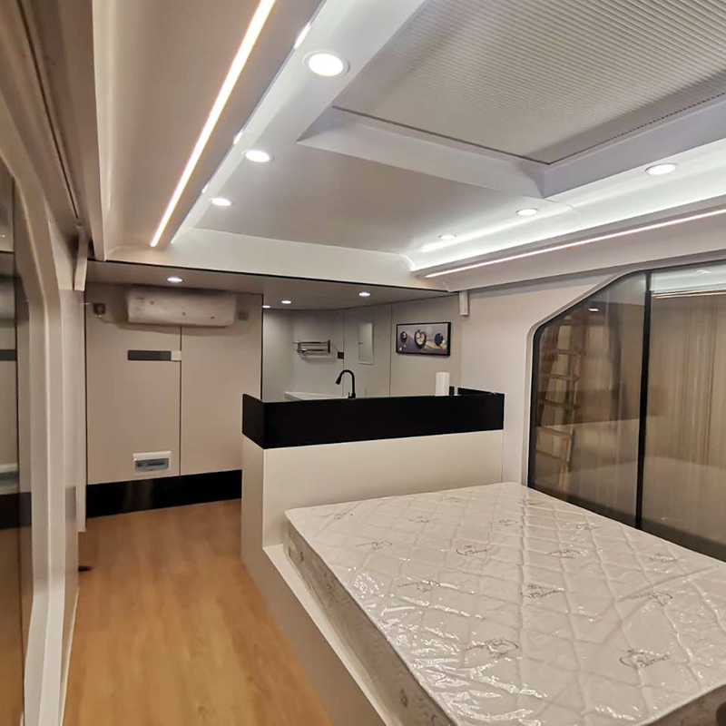 Custom-Made Modern Design New Economy Tiny Prefab Cabin Apple Cabin