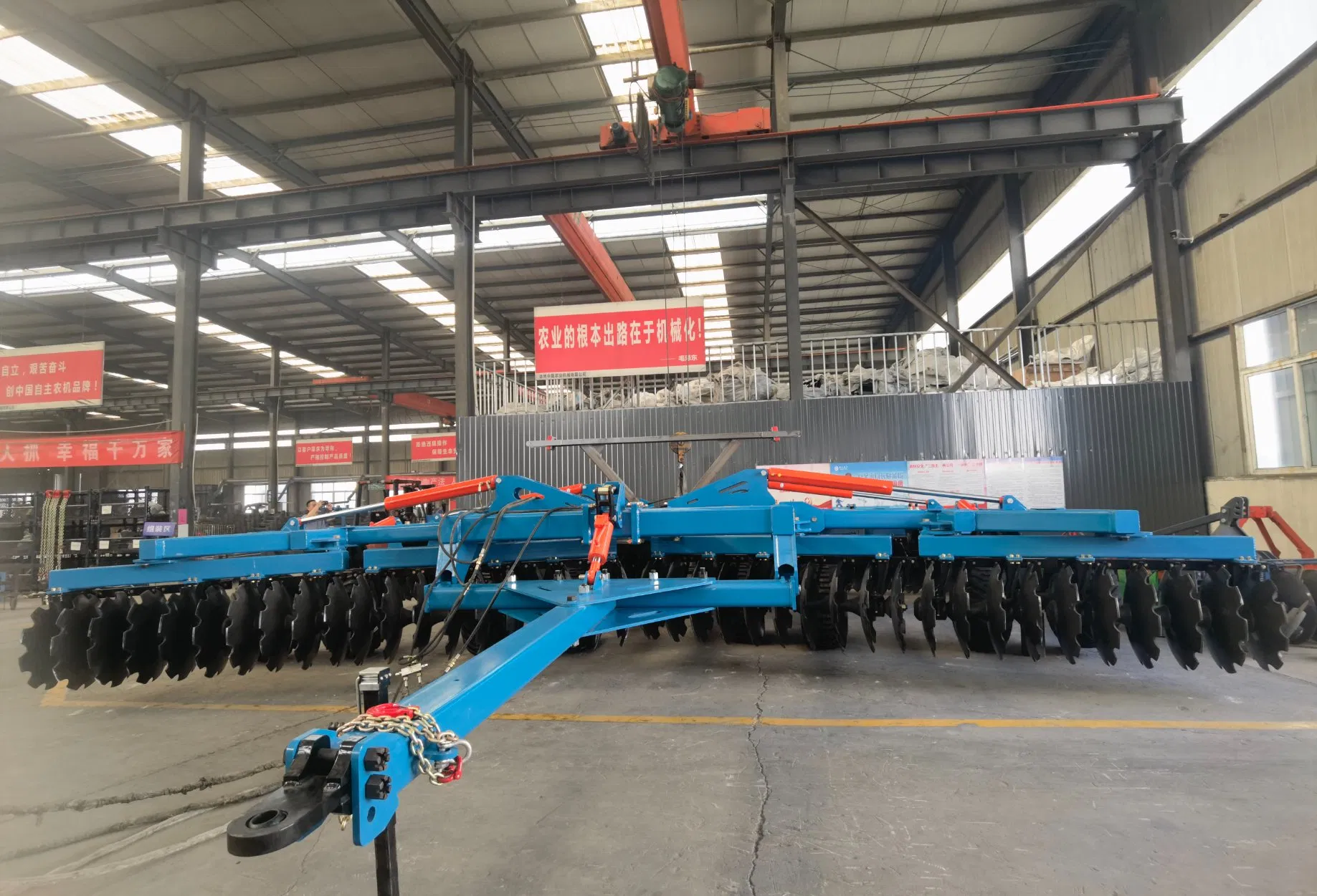 Дисковая борона 8,5 м для трактора 400-450 л.с.