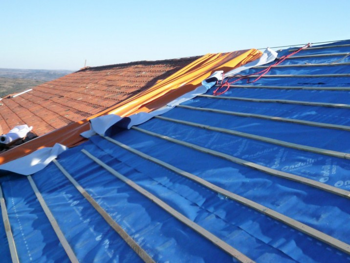 Heat Insulation Metal Sarking Blue Roof Sarking 1350mm Width Wall Sarking Wall Wrap