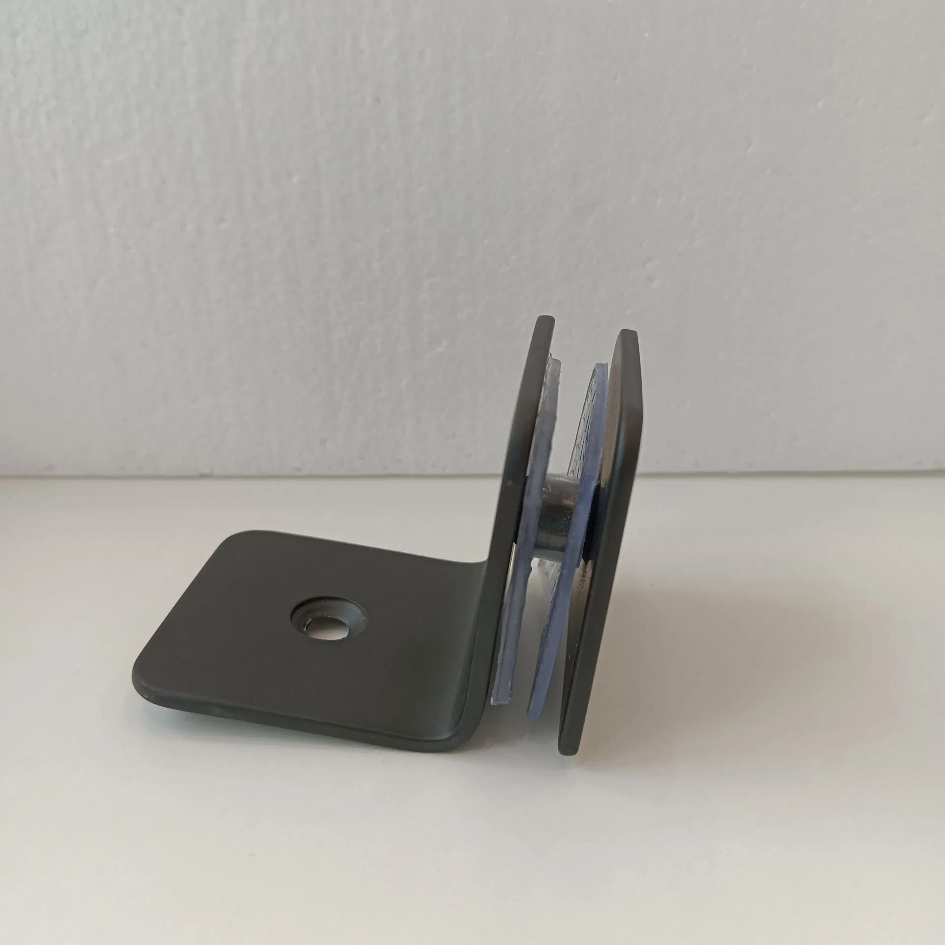 Stylish Right Angle Glass Shelf Clamp for Bathrooms