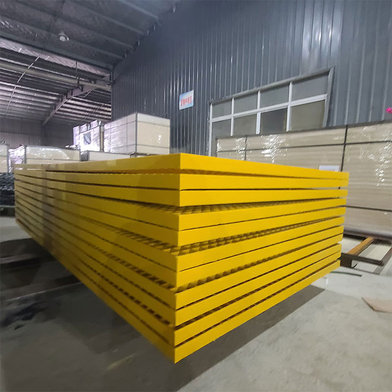 China Factory Fiberglass Grating Durable Mesh Panels for Wastewater Treatment Walkways Deck Platforms Outdoor Drainage Systems