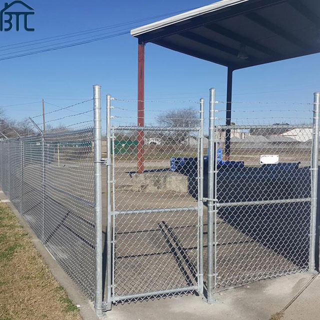 Galvanized 9 Gauge 50*50mm Diamond Wire Mesh Chain Link Security Fence with Barbed Wire.