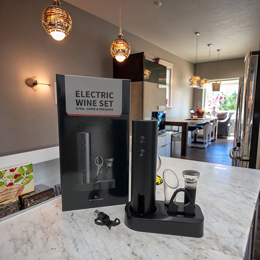 Christmas Gifts Automatic Bottle Opener Electric Wine Opener USB Rechargeable with Pourer