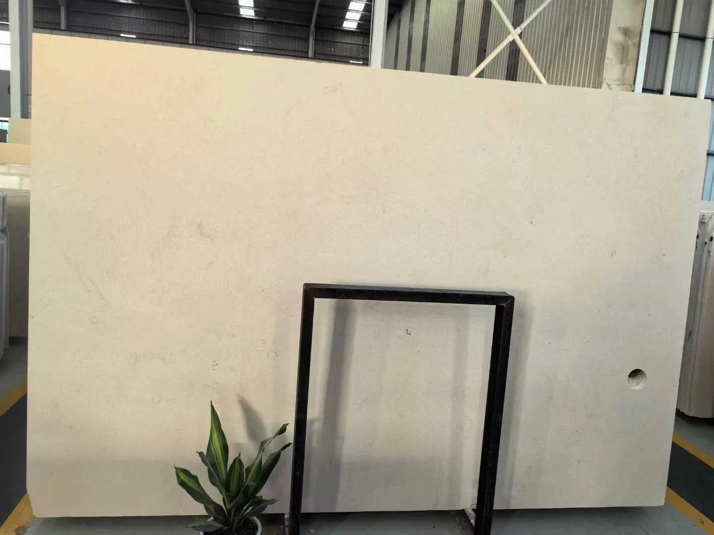 Classic Portugal Beige Limestone Slabs Tiles for Wall Cladding & Flooring Decoration