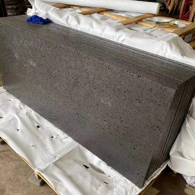 Honed/Rough Honed Dark Grey/Black Basalt/Andesite /Volcanic Lava Stone for Paving Tiles/Flagstone/Balls/Split Paver/Chiseled Wall Cladding Tiles/Tumbled Cobbles