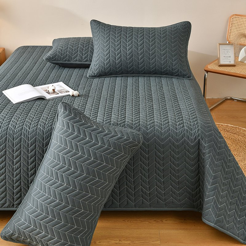 Online Luxury 100% Polyester Solid Color Microfiber Quilt Bedspread 3 PCS Sets