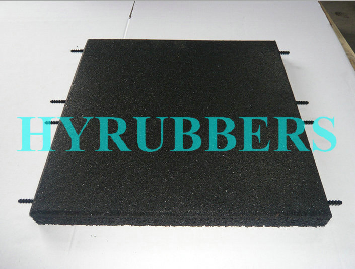 Резиновая плитка с отверстиями для улицы