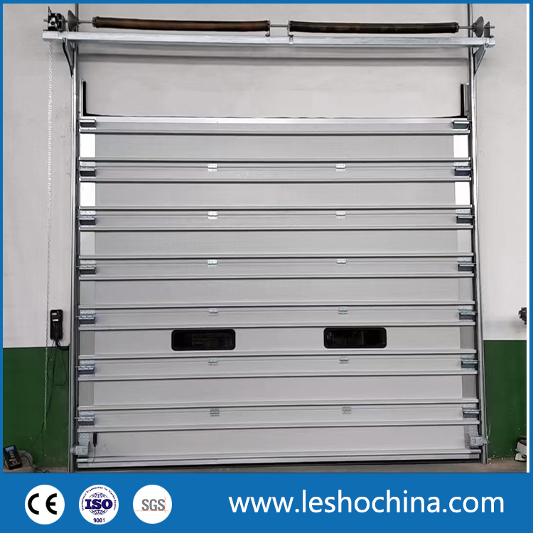 Industrial Automatic Motorized Electrical Sectional Vertical Insulated PU Sliding up Overhead Lifting Rolling up Dock Garage Door for Warehouse Loading Area Bay