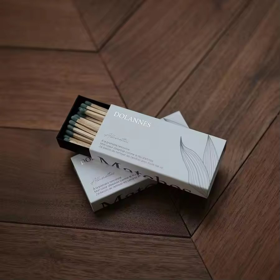 Custom Hotel Advertising Safety Long Black White Matchbox White Sliver Golden Logo Hot Wooden Colored Matches