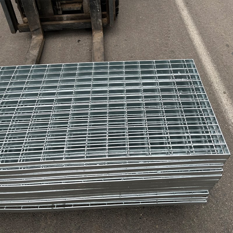Custom Drain Covers Hot Dipped Galvanised Walkway Heavy Duty Steel Grating